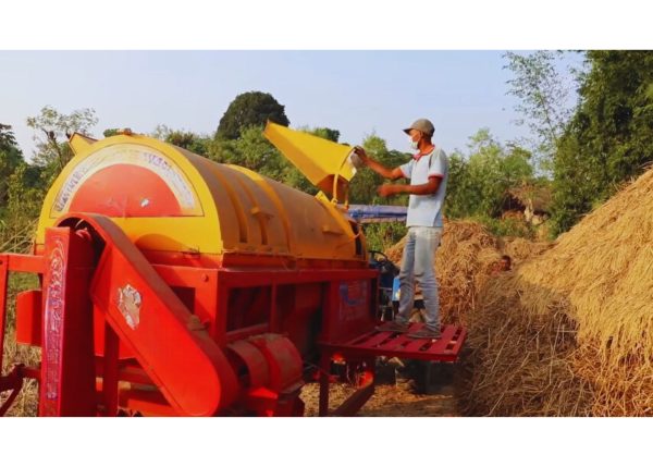 Murshid Farm Industries Implement Wheat Thresher in working position preparing wheat grains.