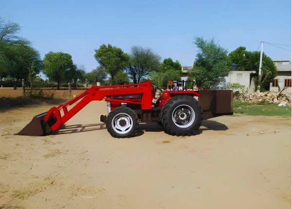 Murshid Farm Industries Implement HYDRAULIC FRONT END LOADER right side view in rest form