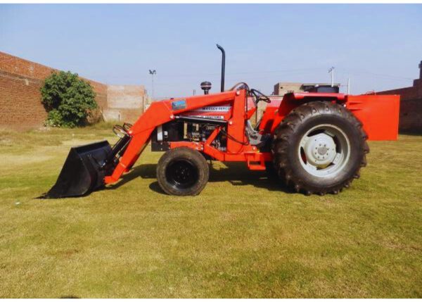 Murshid Farm Industries Implement HYDRAULIC FRONT END LOADER right side view in rest form