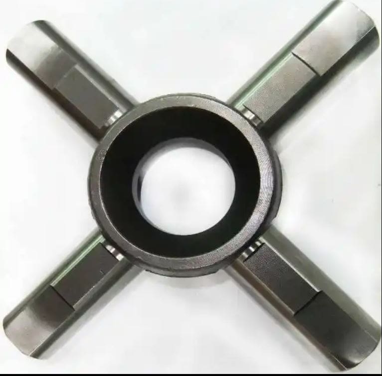 Premium Quality Joint Diff Cross – For Massey Ferguson Tractors OEM Part No. 12746135 MF Tractor Parts MF 375, 385 - Image 4