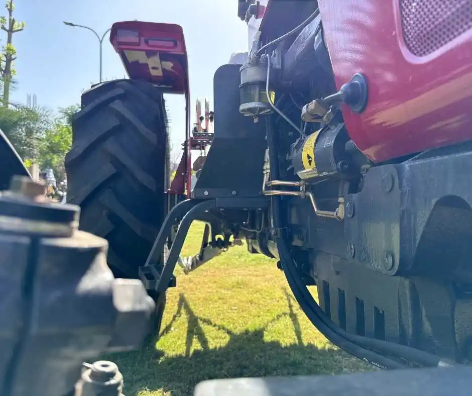 Massey Ferguson 375 vs Massey Ferguson 385 compact yet high-performance tractor, trusted export model from Pakistan - Image 4