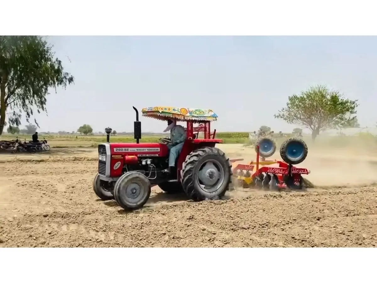 Turbocharged Massey Ferguson tractor MF 260 2WD 60 HP designed for Efficient PTO Work in Rural Fields for Nigerian Farmers - Image 4