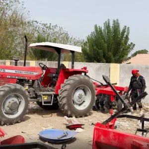 Durable Massey Ferguson MF 375 4WD 75 HP tractor with Disc Plough Attachment for Harrowing