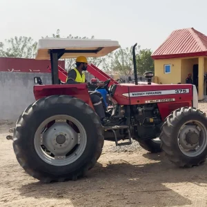 Durable Massey Ferguson MF 375 4WD 75 HP tractor with Trolley Support for Nigeria