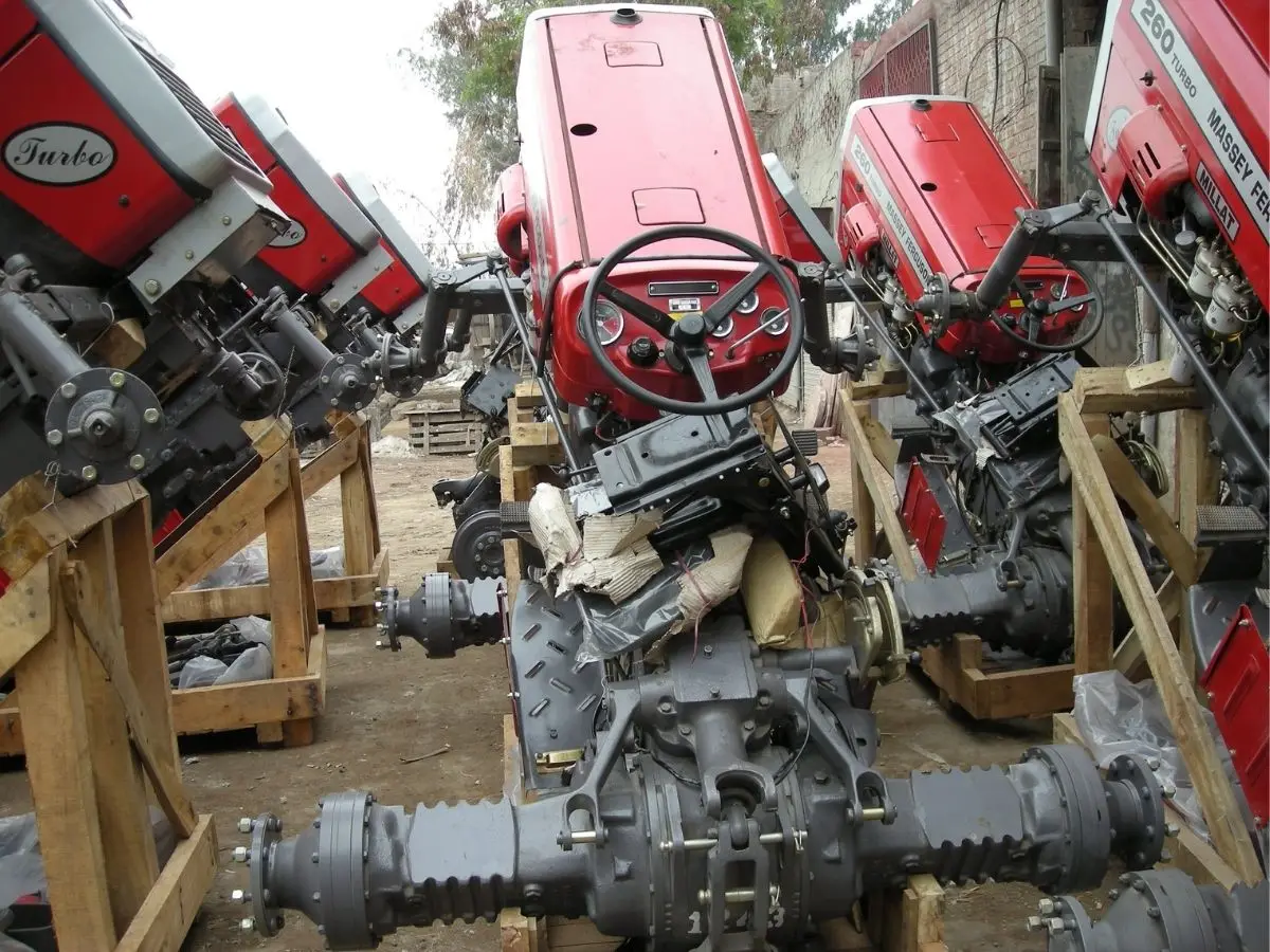 Reliable Massey Ferguson tractor MF 260 2WD 60 HP with Turbo Diesel Engine for High Torque Output in Demand Across Developing R