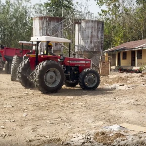 Export Quality Massey Ferguson MF 375 4WD 75 HP tractor Equipped with Diesel Engine for Cultivation