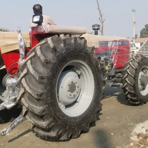 Fuel Efficient Massey Ferguson tractor MF 385 4WD 85 HP with Farm Implement Compatibility for Commercial Farming